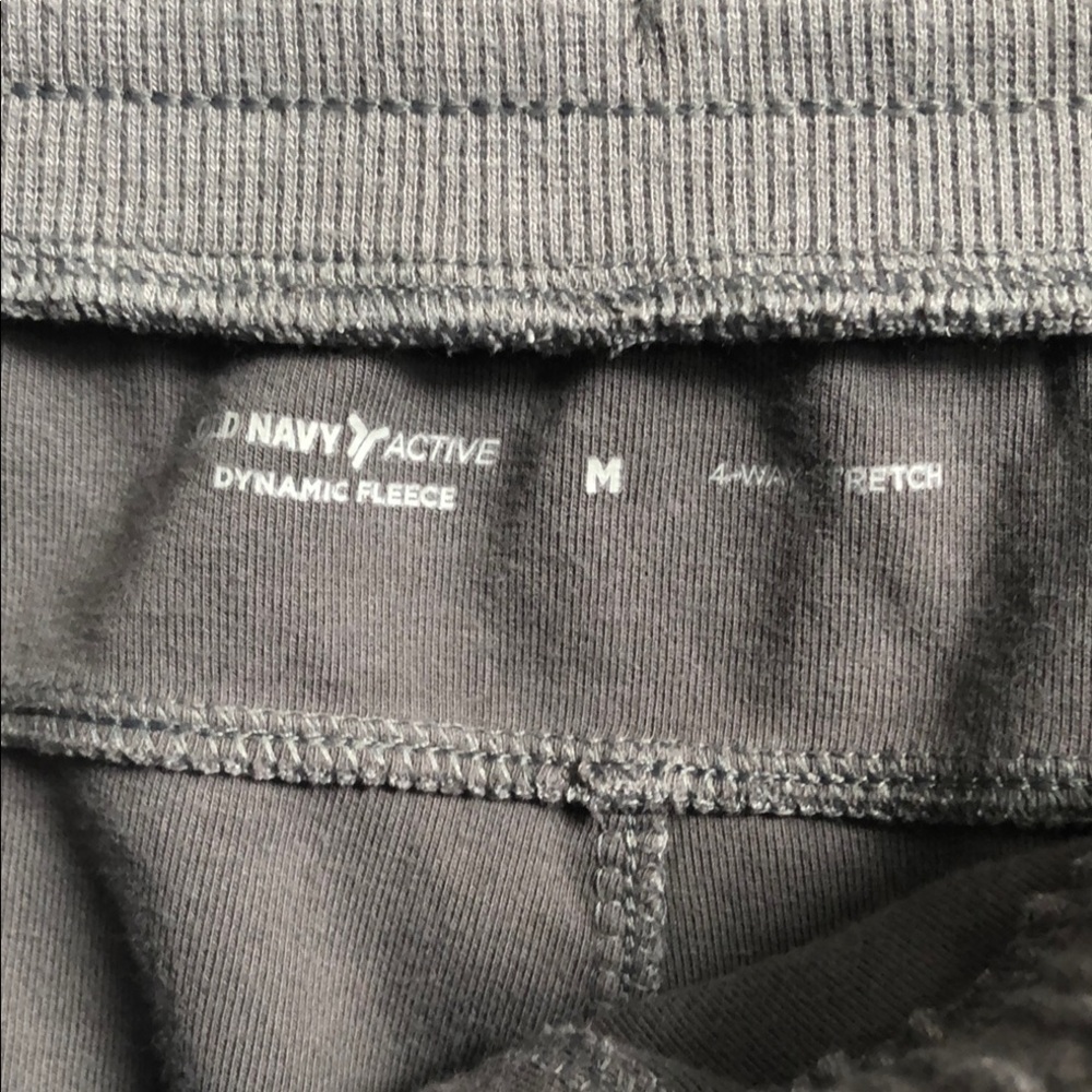 Old Navy Gray Athletic Shorts with Elastic Waistband - Picture 2 of 2